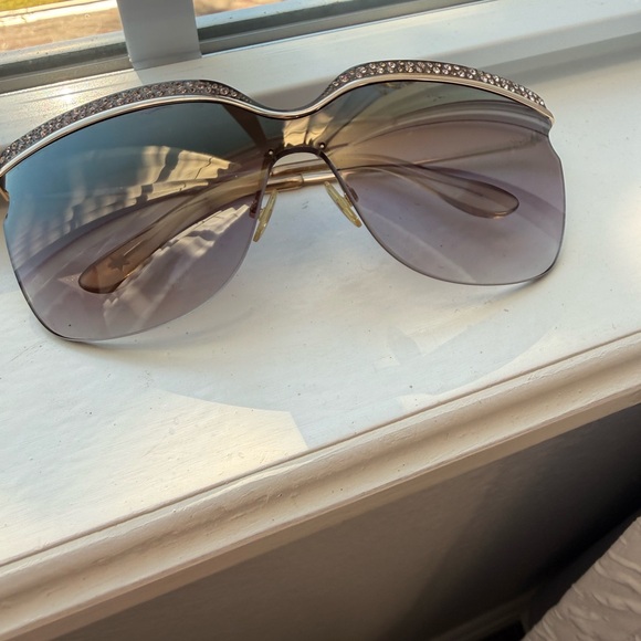 Jimmy Choo Jezebel sunglasses with rose gold crystal embellishment - Picture 4 of 6